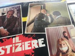 ORİJİNAL BEZ SİNEMA AFİŞİ - Acımasız, (IL GIUSTIZIERE - The 'Human' Factor) 1975, BEZ FİLM AFİŞİ / POSTERİ - BÜYÜK BOY - ORİJİNAL - 67 X 47 cm EBADINDA - Original Turkish Big Size Movie Poster - Edward Dmytryk, Peter Powell, Thomas Hunter, George Kennedy, John Mills, Raf Vallone, Barry Sullivan, Rita Tushingham, Shane Rimmer, Thomas Hunter, Frank Avianca, 	Haydée Politoff, Arthur Franz, Fiamma Verges, Danny Huston, Richard Harrison, Hillary Lief, Michael Mandeville, Mark Lowell, Jan Englund, 	Ann Ferguson, Lewis Charles, Corinne Dunne, Sharon Kellogg, Eugene Wade, West Buchanan, 	Conchita Airoldi, Jho Jhenkins, Vincenzo Crocitti