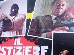 ORİJİNAL BEZ SİNEMA AFİŞİ - Acımasız, (IL GIUSTIZIERE - The 'Human' Factor) 1975, BEZ FİLM AFİŞİ / POSTERİ - BÜYÜK BOY - ORİJİNAL - 67 X 47 cm EBADINDA - Original Turkish Big Size Movie Poster - Edward Dmytryk, Peter Powell, Thomas Hunter, George Kennedy, John Mills, Raf Vallone, Barry Sullivan, Rita Tushingham, Shane Rimmer, Thomas Hunter, Frank Avianca, 	Haydée Politoff, Arthur Franz, Fiamma Verges, Danny Huston, Richard Harrison, Hillary Lief, Michael Mandeville, Mark Lowell, Jan Englund, 	Ann Ferguson, Lewis Charles, Corinne Dunne, Sharon Kellogg, Eugene Wade, West Buchanan, 	Conchita Airoldi, Jho Jhenkins, Vincenzo Crocitti