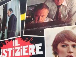 ORİJİNAL BEZ SİNEMA AFİŞİ - Acımasız, (IL GIUSTIZIERE - The 'Human' Factor) 1975, BEZ FİLM AFİŞİ / POSTERİ - BÜYÜK BOY - ORİJİNAL - 67 X 47 cm EBADINDA - Original Turkish Big Size Movie Poster - Edward Dmytryk, Peter Powell, Thomas Hunter, George Kennedy, John Mills, Raf Vallone, Barry Sullivan, Rita Tushingham, Shane Rimmer, Thomas Hunter, Frank Avianca, 	Haydée Politoff, Arthur Franz, Fiamma Verges, Danny Huston, Richard Harrison, Hillary Lief, Michael Mandeville, Mark Lowell, Jan Englund, 	Ann Ferguson, Lewis Charles, Corinne Dunne, Sharon Kellogg, Eugene Wade, West Buchanan, 	Conchita Airoldi, Jho Jhenkins, Vincenzo Crocitti