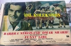ORİJİNAL BEZ SİNEMA AFİŞİ - Komik Kız, (Funny Girl) 1968, BEZ FİLM AFİŞİ / POSTERİ - BÜYÜK BOY - ORİJİNAL - 66 X 46 cm EBADINDA - Original Turkish Big Size Movie Poster - William Wyler, Isobel Lennart, Barbra Streisand, Omar Sharif, Kay Medford, Anne Francis, Walter Pidgeon, Lee Allen, Mae Questel, Gerald Mohr, Frank Faylen, Mittie Lawrence, Gertrude Flynn, Penny Santon, John Harmon, Thordis Brandt, Bettina Brenna, Virginia Ann Ford, Alena Johnston, Karen Stride, Mary Jane Mangler, Inga Neilsen, Sharon Vaughn