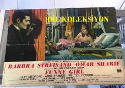 ORİJİNAL BEZ SİNEMA AFİŞİ - Komik Kız, (Funny Girl) 1968, BEZ FİLM AFİŞİ / POSTERİ - BÜYÜK BOY - ORİJİNAL - 66 X 46 cm EBADINDA - Original Turkish Big Size Movie Poster - William Wyler, Isobel Lennart, Barbra Streisand, Omar Sharif, Kay Medford, Anne Francis, Walter Pidgeon, Lee Allen, Mae Questel, Gerald Mohr, Frank Faylen, Mittie Lawrence, Gertrude Flynn, Penny Santon, John Harmon, Thordis Brandt, Bettina Brenna, Virginia Ann Ford, Alena Johnston, Karen Stride, Mary Jane Mangler, Inga Neilsen, Sharon Vaughn