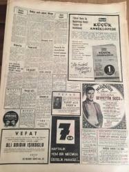 HÜRRİYET GAZETESİ  9  KASIM 1968  YIL :21 SAYI :7378---Sovyetlerin idareyi tekrar  ele alınması  muhtemel  :Çekler , Ruslar bayraklarını ateşe  verdi --- Lotto  'dan  500 bin  Mark  alan Necati  Kocabey  memleketine  dönecek --- Amerika Nixon 'dan  bir mucize bekliyor --Türkiye 'nin  tek  dişi şakisi  ,elinde silah  sevgilisi  ile birlikte  soygun yapıyor ----Demirel :Bir takım  yürüyüşler oluyor diye asabımız bozulmasın   dedi ---- Gezmek için    kaçırdığı  kamyonla gece sahil  yolundan  denize uçtu --Zeytin  mahsulü  rekor seviyede ----2 sakat leylek  Bostanlı  halkına  misafir kaldı --İki Türk Hollanda 'ya  esrar sokmak  isterken  yakalandı ---İzmir de Halkapınar  semtine 18  milyon  liraya  Balkanların  en modern  garajı  yapılacak --Büyüklere musallat   olan  başkent  takımı 19 Mayıs  'ta  kapanını kurdu --Fenerbahçe'nin  Hollanda 'ya  gidecek  kadrosu  açıklandı ---Yenal  beş  federasyonu  başkanını  değiştiriyor -- Doktorlar  Hacettepe 'ye   neşter  vurdu --