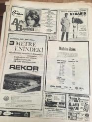 HÜRRİYET GAZETESİ  9  KASIM 1968  YIL :21 SAYI :7378---Sovyetlerin idareyi tekrar  ele alınması  muhtemel  :Çekler , Ruslar bayraklarını ateşe  verdi --- Lotto  'dan  500 bin  Mark  alan Necati  Kocabey  memleketine  dönecek --- Amerika Nixon 'dan  bir mucize bekliyor --Türkiye 'nin  tek  dişi şakisi  ,elinde silah  sevgilisi  ile birlikte  soygun yapıyor ----Demirel :Bir takım  yürüyüşler oluyor diye asabımız bozulmasın   dedi ---- Gezmek için    kaçırdığı  kamyonla gece sahil  yolundan  denize uçtu --Zeytin  mahsulü  rekor seviyede ----2 sakat leylek  Bostanlı  halkına  misafir kaldı --İki Türk Hollanda 'ya  esrar sokmak  isterken  yakalandı ---İzmir de Halkapınar  semtine 18  milyon  liraya  Balkanların  en modern  garajı  yapılacak --Büyüklere musallat   olan  başkent  takımı 19 Mayıs  'ta  kapanını kurdu --Fenerbahçe'nin  Hollanda 'ya  gidecek  kadrosu  açıklandı ---Yenal  beş  federasyonu  başkanını  değiştiriyor -- Doktorlar  Hacettepe 'ye   neşter  vurdu --