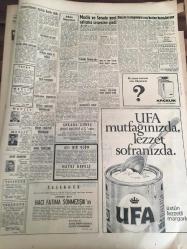 HÜRRİYET GAZETESİ   2 KASIM  1968 YIL :21 SAYI : 7371----İstanbul  Üniversite 'nin  açılışı kanlı  oldu -- Rektör  :Devletçe  tedbirler alınması  gerekiyor -- 13 öğrenci  yaralandı --Teknik Üniversitesinde   açılış  töreni  yapılmamasını  gençler  protesto   ettiler --İsmail  Akçay  'ın  ifşaatı  : İdareciler  Mexico  da kadın peşinde koştular --  Beşiktaş  yenilmeyen  unvanını  Ş. Spor   önünde  koruyacak --Meclis ve Senato  yeni  çalışma  senesine girdi ---Johnson , Humphrey  'nin  şansını artırdı ---Vietnam  bombardımanı   dün  durduruldu Liseli gençlerin  kalp taktıkları  kurbağanın  durumu iyiye  gidiyor  --  Zeytin yağı  sanıklarından  yalnız bir kişi   mahkum oldu --