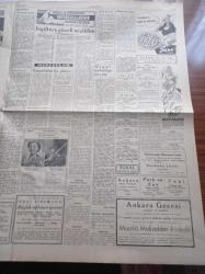Yeni Ulus Gazetesi - 26 Aralık 1953 - Memurlara Ait Tahsisat Tasarısı Meclisten Çıktı - CHP Malları Hakkındaki Kanuna Dair Bir Fransız Gazetesinde Çıkan Yazı - Hüseyin Cahit Yalçın - Osmanlı Bankasındaki CHP Hesabı -  Valerie Carton Nihayet Muradına Erdi - Millet Partisi Davası - Beşiktaş Bugün Demirspor Takımı İle Karşılaşıyor - Namık Zeki Aral - Kayıplar Adası Yazan F. Meson - Cüneyt Gökçer Ve Serap Sezer Karadavut'un Bir Sahnesinde - Tiyatro Perili Değirmen Yazan Lütfi Ay - Altıkulaç Köprüsü Pek Harap Bir Halde - Güzellik Müsabakalarının İçyüzü Yazı Dizisi - Eşsiz Ses Sanatkarı Mualla Aracı - Sana Margarin - Hindistan Başbakanı Nehru'nun Pakistan'a İhtarı - Kazablanka Çarşısında Suikast - Millet Partisi Davası - Cemiyet Hayatı - Fenerbahçe'nin İki Ecnebi Futbolcusu Glazer Ve Carapatis