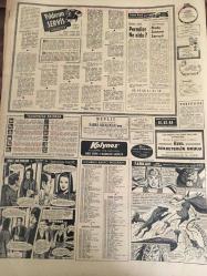 HÜRRİYET GAZETESİ  31 EKİM 1968 YIL :21 SAYI :7369--Dursun Salkım fotoğraflı sevilen plak reklamı-Seçim Kanunu Partiler Arası  Bir Toplantıda Görüşülecek -- De Gaulle Çok Memnun  Ayrıldı ----Avusturalya 'da ki Türk  işçilerinden  Demirel 'e şikayet  mektubu  geldi ----100 yeni gelin  düğünlerinin  yapıldığı   salonda bir araya geldi ---AP 'li kadınlar  Demirel 'i  marş  söyleyip  karşıladı ---Tunceli 'ye  kar  yağıyor ---Ev Doktoru :Bu kitap  ,evinizin  doktoru , sağlığınızın  kılavuzu olacaktır ----Albay Beregovoy  Ferzadan  döndü ----TİP 'te ki  sol ve daha sol savaşını AYBAR kazandı ---Galatasaray   Kütahya 'da şaşkına döndü :4-3---  Ceza Varsa Biz Yokuz ---UEFA  'nın  İstanbul 'da  toplanması  futbolumuz  için  büyük  başarıdır ---Altay  Samsun 'a  fark  yaptı :3-0----Sabri  Kiraz  Galatasaray  'yı  yenmek   için oynayacağız  dedi ----Rumenlerin  ümidi  Alsancak ta  söndü  :3-0----Kavga  ettiği  arkadaşını  bir yumrukla öldürdü ---- Lidya devrine ait  eserler bulundu ---