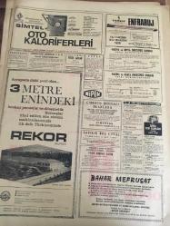 HÜRRİYET GAZETESİ  31 EKİM 1968 YIL :21 SAYI :7369--Dursun Salkım fotoğraflı sevilen plak reklamı-Seçim Kanunu Partiler Arası  Bir Toplantıda Görüşülecek -- De Gaulle Çok Memnun  Ayrıldı ----Avusturalya 'da ki Türk  işçilerinden  Demirel 'e şikayet  mektubu  geldi ----100 yeni gelin  düğünlerinin  yapıldığı   salonda bir araya geldi ---AP 'li kadınlar  Demirel 'i  marş  söyleyip  karşıladı ---Tunceli 'ye  kar  yağıyor ---Ev Doktoru :Bu kitap  ,evinizin  doktoru , sağlığınızın  kılavuzu olacaktır ----Albay Beregovoy  Ferzadan  döndü ----TİP 'te ki  sol ve daha sol savaşını AYBAR kazandı ---Galatasaray   Kütahya 'da şaşkına döndü :4-3---  Ceza Varsa Biz Yokuz ---UEFA  'nın  İstanbul 'da  toplanması  futbolumuz  için  büyük  başarıdır ---Altay  Samsun 'a  fark  yaptı :3-0----Sabri  Kiraz  Galatasaray  'yı  yenmek   için oynayacağız  dedi ----Rumenlerin  ümidi  Alsancak ta  söndü  :3-0----Kavga  ettiği  arkadaşını  bir yumrukla öldürdü ---- Lidya devrine ait  eserler bulundu ---