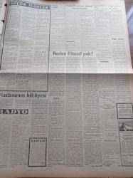 Ulus Gazetesi - 27 Mart 1957 - İngiltere'de Grevcilerin Sayısı 2 Milyonu Aşıyor - Makarios'un Durumu Perşembeye Açıklanacak - Fransa Eski Başbakanlarından Edouard Herriot Öldü - Yılda 99 Milyon Ton Toprak Kaybediyoruz - Hüseyin Cahit Yalçın - İtalyan Cumhurbaşkanı Gioavanni Gronchi Mayıs'ta Geliyor - Devlet Kuşu Yazan Orhan Kemal - Yunus Kazım Köni - Beş Cezayirli Milliyetçi Dün İdam Edildi - Yakup Kadri Karaosmanoğlu - Suriye De Hükümet İle Ordu Arasındaki Anlaşmazlık Arttı - Neden Filozof Yok - Bir Kadın Olarak Hellen Keller - Bir Gerçek Sanatçı Şarlo Charlie Chaplin - İstanbul Profesyonellerinin Sonunculuk Maçını İdare Edecek Olan İtalyan Hakem Carlo Massio - Tamek Domates Salçası - Komili Banyo Sabunu