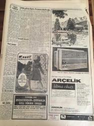 HÜRRİYET GAZETESİ 29 EKİM 1968 YIL :21 SAYI :7367---29 Ekim 1923 Meclisten Bir Seda  Yükseliyordu  :Yaşasın Cumhuriyet ---- Cumhuriyeti  Nasıl Kurduk ? Yazan :Kemal Atatürk  ---De Gaulle Ankara 'ya gitti  : Başkan , Sultanahmet   Camii  ve Topkapı  'ya  Hayran Kaldı -- Fransa 'yı  ilk  defa ziyaret  eden  Türk  devlet  başkanı  Sultan  Abdülaziz  oldu ---Fenerbahçe  fena tokat  yedi : 3-0---İzmir  Spor  :1  Eskişehir :0----Alman  generalleri  , NATO  'da ki  Türk  casus Nahit İmre  'nin  yüzünden  intihar ettiler ---Büyük  casusluk  şebekesinin  başında  Rusya 'ya  kaçmış  olan  İngiliz  ajan  Kim  Philby  var ---Otobüsle  kamyon çarpıştı  21 ölü  var -- Resmi  görüşmede  ikili  ilişkiler  ele alındı ---