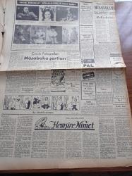 Ulus Gazetesi - 18 Mart 1950 - Subay Aylıkları Kanun Tasarısı Meclisten Çıktı- İsmet İnönü'nün Dünkü Kabulleri - Çanakkale Zaferinin Yıldönümü - Hindistan Pakistan Münasebetleri - Aktay Motörü Hadisesi - İşçi Partisinin Çoğunluğu Beşe İndi - Milli Savunma Bakanı Hüsnü Çakır - Peyami Safa Köşe Yazısı - Hüseyin Cahit Yalçın - Hasan Ali Yücel Köşe Yazısı - Uçan Gölgeler Yazan Server Bedi Yazı Dizisi - Komünist Çin'de Kıtlık Başladı - Birleşmiş Milletler 1950 Programı - Feyha Talay'ın Konserleri - Yedi Düvele Karşı Koyan Mehmetçik - Çanakkale Zaferinden Hatıralar - Selim Sırrı Kayaalp - Nazmi Dolunay - Hemşire Nimet Yazan Azmiye Hami Güven Yazı Dizisi - Mualla Gökçay Aile Saz Salonu - Milli Eğitim Maçları Bugün Başlıyor - Ankara Boksörleri Çalıştırıcı Buldular - Binbaşı P. Martin Birinci Sınıf Bir Antrenördür