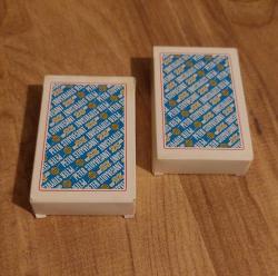 Carta Mundi - Belçika Üretimi İskambil Kağıdı, Peter Stuyvesant Sigarası İçin Üretilen Çok Özel Sınırlı-İskambil Oyun Destesi. Orijinal Kutusunda 2 Adet Destedir. Koleksiyonluk. Kartlar hiç kullanılmamıştır.