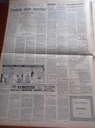 Ulus Gazetesi - 11 Eylül 1953 - CHP Genel Sekreteri Kasım Gülek Hakkari'de Bir Konuşma Yaptı - Amerika'nın Yeni Ankara Büyükelçisi Ekselans Avra Warren - İstanbul'da Yapılan Güzellik Müsabakası - Hüseyin Cahit Yalçın - Antalya Civarında Ormanlar Yanıyor - Milletlerarası Bankadan Türkiye'ye 9 Milyon Dolar Kredi - Amerika'nın Fransa'ya Yeni Yardımı - Nihat Erim Köşe Yazısı - Liselerin Islahı Meselesi Yazan Yunus Kazım Köni - Kemal Gencosman - Silviya Şark Saraylarında - Almanya İle Ticari Protokol imzalandı- Alaska'da Altın Arayıcıları Yazı Dizisi - Ulus'un Resimli Romanı İçimizdeki Düşman - Karikatürler Dünya Basınından - Pakistan Kurucusu Mehmet Ali Cinnah'ın Ölüm Yıldönümü - Amasra'nın Güzellikleri - Aksaray'da Külah Ve Takkeli Yedi Kişi Yakalandı - Kore'de Tarafsız Bölgeye İlk Sevkiyat - Kahve Karaborsası - Yalnız Bir Gece İçin Büyük Ses Üstadı Münir Nurettin Selçuk Şehir Bahçesinde - Nureddin Çamlıdağ Gecesi - Gönül Yazar - İdil Biret Suna Kan Konseri -