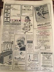 HÜRRİYET GAZETESİ 18 ARALIK 1968  YIL :21 SAYI :7417---Johnson  'un  kızı geldi --- Londra -Sidney oto  maratonunu  İskoçyalı  sürücü kazandı --İTÜ  Profesörlerine tehdit  mektubu  yollayan  genç  yakalandı ---Aşık  İhsani   , 11 senelik  eşinden  ayrılmak  için   mahkemeye  başvurdu --Demirel  ,  rektör  Egeli  ile  bir saat  görüştü --Spor  Toto  'dan   yarım  milyon  lira kazandı --TRT  Türk  Müziğine  Daha Titiz Davranmalı --Katoliklerin  Ramazan  Bayramına Saygı  Göstermeleri istendi ---Beğendiği şoför ve biletçiye  yeşil  beğenmediğine  pembe  kart  veriyor ---Toplantıda  alınan   karara göre  Apak   görevde kaldı -- Potaların  savaşının  favorisi  Yugoslavya  ----İTÜ  'nün  gayesi   yarın  Maccabi   'ye  fark yapmak --Beşiktaş -PTT  3-1  'in   rövanşını  oynuyor -- Güreş şurası  toplanıyor --11 yaşında  kızı kaçıran  bir genç  tevkif edildi --Asansörde  de ki  çökme için   Ankara dan heyet gidiyor --Ege da en başarılı takım Denizli Spor ---