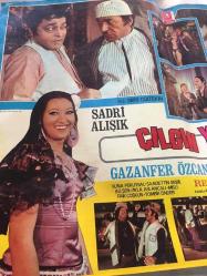 YEŞİLÇAM ORİJİNAL BEZ SİNEMA, Film AFİŞİ - Çılgın Yenge, 1971, BEZ FİLM AFİŞİ / POSTERİ - BÜYÜK BOY - ORİJİNAL - 68 X 48 cm EBADINDA - Original Turkish Big Size Movie Poster - Sırrı Gültekin, Sadık Şendil, Sadri Alışık, 	Gafur Uzuner, Suna Pekuysal, Gazanfer Özcan, Mine Mutlu, Ali Şen, Tuluğ Çizgen, Sadri Alışık, Sadettin Erbil, Ali Uyandıran, Semra Yıldız, Faik Coşkun, Ayla Arslancan, Gül Doruk, Tombiş Önder, Özdemir Baturalp, Metin Turan, Manasi Fillmeridis
