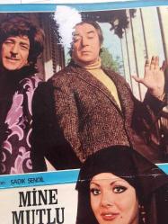 YEŞİLÇAM ORİJİNAL BEZ SİNEMA, Film AFİŞİ - Çılgın Yenge, 1971, BEZ FİLM AFİŞİ / POSTERİ - BÜYÜK BOY - ORİJİNAL - 68 X 48 cm EBADINDA - Original Turkish Big Size Movie Poster - Sırrı Gültekin, Sadık Şendil, Sadri Alışık, 	Gafur Uzuner, Suna Pekuysal, Gazanfer Özcan, Mine Mutlu, Ali Şen, Tuluğ Çizgen, Sadri Alışık, Sadettin Erbil, Ali Uyandıran, Semra Yıldız, Faik Coşkun, Ayla Arslancan, Gül Doruk, Tombiş Önder, Özdemir Baturalp, Metin Turan, Manasi Fillmeridis