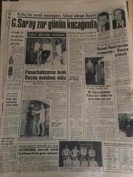 HÜRRİYET GAZETESİ   21 ARALIK 1968 YIL :21 SAYI :7420-İzmir,Gazino,Tam sayfa fotoğraflı reklam--Bayramda  sağanak halinde yağış olacak -- Bugün  fezaya  fırlatılacak  3 astronot  ayın etrafında  yirmi saat  dönecek --   İnce Memed  'in  ikinci cildini Hürriyet satın aldı --Ayın Fethi için son adım  atılıyor --Ünlü  bir İngiliz Ansiklopedisi Atatürk 'ü  kapak  yaptı --Galatasaray  zor  günün  kucağında --  Fenerbahçe'nin  beki Özcan  manken oldu -- Altınordu  , kuvvetli  rakibi  Lubliana  ile  bu gece oynuyor -- Kaleci  Varol 'un  son numarası  :Hacca gitmek ---Bir Fransız  mecmuası  Yılmaz  Şen 'i  Türkiye 'nin  en iyi  futbolcusu  seçti ---Fuar Ekici  Benelüks 'te : Yıldıray Çınar , Şükran Ay ,  Şen Bahriyeler , Gülüstan  Okan ,Nevzat  Guyer ---Erzurumlu  flütçü  Sadık  Harika  sanatçı  ilan edildi ---İzmir de bir yer altı  geçidi  var ama  kullanan  yok --