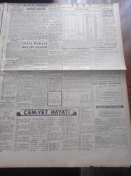 Halkçı Gazete - 1 Temmuz 1955 - General Sadık Aldoğan Dün Tekrar Tevkif Edildi - Nüfus Sayımı Hakkında Başbakan Adnan Menderes Mühim Bir Tamim Yaptı - Amerikan Başkanı Eisenhower Adaylığını Koymamak Kararında - Gümrük Ve Tekel Bakanı Emin Kalafat Radyoda İzahat Verdi - Kıbrıs'a Dair Üçlü Bir Konferans Toplanıyor - Ferit Melen - Bir Ömrün Çilesi Nakleden Selami İzzet Sedes Yazı Dizisi - Sen Sor Ben Söyleyeyim Yazan Ali Cengiz Yazı Dizisi - Atatürk Devri Yazan Hüseyin Cahit Yalçın Yazı Dizisi - Mahkumlar Cehennemi Yazan Osman Şan Yazı Dizisi - Yeni Sesler Yeni Sazlar Nezahat Bayramoğlu - İşte Yurttan Sesler Korosu - İstanbul Opereti İzmir'de - Ali Sururi - Arlene Dahl'in Hikayesi - Muhabank - Sportif Oyunlar Federasyonu Başkanı Faik Gökay Şimdilik Vazife Başında - Hacettepe'li Mustafa Deliveli'nin İstifası Meselesi - Dünkü Teniste Nazmi Bari Engin Balaş'ı Yendi- İstanbul At Yarışı
