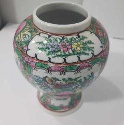 Antika El Boyama Kapaklı Porselen Vazo Çin