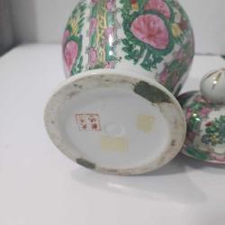 Antika El Boyama Kapaklı Porselen Vazo Çin