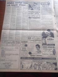 Milliyet Gazetesi - 1 Kasım 1960 - Üniversite Ve Tasfiye Kanunu Yeniden Gözden Geçirilecek - Ayhan Aydan Ve Adnan Menderes - Bebek Davasında Ayhan Aydan Dinlendi -  Adnan Menderes'in İmzasını Taşıyan Zarfta Kadın Küloty Naylon Kadın Çorabı Ve Çıplak Kadın Resimleri Çıkmıştır - İran Şah'ının Oğlu Oldu Şah Oynadı - Bazı Cezaevlerinde Hadiseler Oldu - Çetin Altan Köşe Yazısı - Süleymaniye Restorasyonunda Yapılan Yolsuzluk Tesbit Edildi - Yakut Gözlü Kedi Yazan Ümit Deniz Yazı Dizisi - Walt Disney - Vasfiye Özkoçak Yassıada'ya Ayhan Aydan'la Beraber Gittim - Nivea Krem - Abdülcanbaz'ın Maceraları Çizen Turhan Selçuk - Puppo Sandro Milli Takım Antrenörlüğüne Getirildi - Metin Oktay - Can Bartu - Basri Dirimlili - Mustafa Ertan - Ordulararası Futbol Finali İstanbul'da