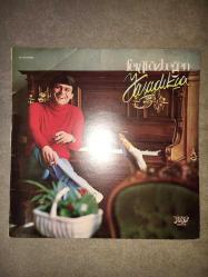 FERDİ ÖZBEĞEN - YAŞADIKÇA LP 3