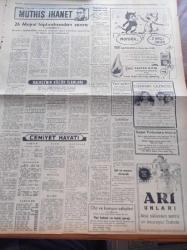 Halkçı Gazete - 20 Ekim 1954 - Süveyş Anlaşması İngiltere Mısır Arasında Dün Mısır'da İmzalandı - Beşiktaş Santrforu Bülent Esel - Girit Adasında Türklere Baskı - Uçan Daireler Ölüme Sebep Oluyordu - İran'da Casuslar İdam Edildi - Churchill Malenkov Görüşmesi - Üniversite Yeni Ders Yılı Töreni - Güzel Regina Dedektif Cardoc'un Maceraları Yazan Georges Dejean Yazı Dizisi - Cumhuriyet Bayramı'nda Çankaya Köşkünde Halka Balo Verilecek - Almanya'ya Gidecek Kore Gazilerimiz- Irak Başbakanı Nuri Sait Paşa Bağdat'a Gitti - Müslüman Kardeşler İleri Gelenleri Tevkif Edildi - Hüseyin Cahit Yalçın'ın 50 Yıllık Siyasi Hatıraları Meşrutiyet Devri Ve Sonrası Yazı Dizisi - Ölü Kafası Pelerin Altında İşlenen Cinayet Yazan Ketlin Veyd Yazı Dizisi - Fransa'da Son Casusluk Hadise'nin İçyüzü Nedir - Çocuk Köşesi - Diyojen İle İskender - Bilmece Bulmaca - Nasreddin Hoca - Bilgi Dünyası - Fatih Sultan Mehmet