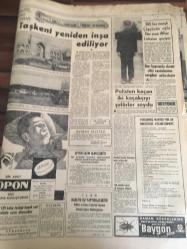 HÜRRİYET GAZETESİ 19 OCAK 1966 YIL :18 SAYI :6368--Ankara cezaevinde çıkan  ayaklanmada   3 kişi öldü --Asgari geçim   indiriminin  ,senato  reddetti ---16 yaşındaki  Gülseren  Türkan  Kumbarasını benim  çaldığımı herkese  yaydı dedi --Boğazda  balıkçılar için  bir  soğuk hava deposu kurulacak --Rusya da ki şap  hastalığı  yurdumuza doğru yayılıyor ----Polisten  kaçan  iki  kaçakçıyı  şoförler  soydu --Muharrem Dalkılıç nasıl sakatlandı ? Beşiktaş  Göztepe  maçında  değişik  tertip  deneyecek --Fenerbahçe  Mili Takım Çalışmasından Şikayetçi --Şampiyonluk  Ümit  Ediyoruz --Ege de  günde  80 milyon  kilo  tütün  satıldı --Rita Pavone  'nin  aşk  usulü  : sev ve bırak --