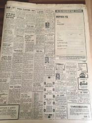 HÜRRİYET GAZETESİ 19 OCAK 1966 YIL :18 SAYI :6368--Ankara cezaevinde çıkan  ayaklanmada   3 kişi öldü --Asgari geçim   indiriminin  ,senato  reddetti ---16 yaşındaki  Gülseren  Türkan  Kumbarasını benim  çaldığımı herkese  yaydı dedi --Boğazda  balıkçılar için  bir  soğuk hava deposu kurulacak --Rusya da ki şap  hastalığı  yurdumuza doğru yayılıyor ----Polisten  kaçan  iki  kaçakçıyı  şoförler  soydu --Muharrem Dalkılıç nasıl sakatlandı ? Beşiktaş  Göztepe  maçında  değişik  tertip  deneyecek --Fenerbahçe  Mili Takım Çalışmasından Şikayetçi --Şampiyonluk  Ümit  Ediyoruz --Ege de  günde  80 milyon  kilo  tütün  satıldı --Rita Pavone  'nin  aşk  usulü  : sev ve bırak --