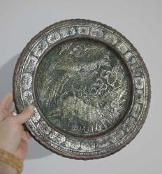 Antika Kuş ve Geyik Temalı El İşçiliği Bakır Duvar Tabağı İRAN