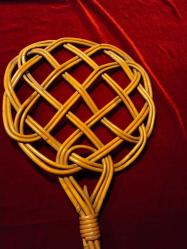 ANTİKA OLDUKÇA YAŞLI ESKİNİN BAMBU HALI DÖVECEĞİ(HATASIZ,KIRIK ÇATLAK YOK.ENDER ÇIKAR) 147