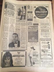 HÜRRİYET GAZETESİ  9  ARALIK 1968 YIL :21 SAYI : 7408--İsviçre de 46 ev soyan  Çetin  Önal , kapatıldığı  hapishaneden  de kaçtı --Bülent Ecevit :Huzursuz  bir partinin  memleket  idare etmesi  kolay değildir  dedi ---Dario  Moreno  'nun  tabutu  ağır olduğundan  ayin  için   Sınagoga  alınmadı ---Pavyon  sahibini  öldürüp  işim bitti diyen  genç kaçtı --AP   Genel İdare Kurulu   Bugün  Toplanıyor --Japonya da 62 atletin  katıldığı  maratonda :Akçay  yine 4. ---Divan da  Fenerbahçe  'ye  bir  yol gösterilemedi --Milli idman  maçı  yapmak için   saha arıyor --Samsun şansına boyun eğdi --Yüz polis  bir  azılı  hırsızın  peşinde --Demir köprü barajında su seviyesi  düşürülüyor --Manisa da bir yem fabrikası  kuruluyor --Yarışırken  adam ezen  iki şoför  birbirini  suçluyor ---