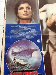 Beklenmeyen Baskın (The Final Countdown) 1980, İNGİLİZCE FİLM AFİŞİ / POSTERİ - BÜYÜK BOY - ORİJİNAL - 67 X 45 cm EBADINDA - Original Turkish Big Size Movie Poster - Don Taylor, Thomas Hunter, Peter Powell, David Ambrose, Kirk Douglas, Martin Sheen, Katharine Ross, James Farentino, Ron O'Neal, Charles Durning, Victor Mohica, James Coleman, Soon-Tek Oh, Joe Lowry, Alvin Ing, Mark Thomas, Harold Bergman, Dan Fitzgerald, Lloyd Kaufman, Peter Douglas, Ted Richert, George Warren, Gary Morgan, Phil Philbin, Robert Goodman, Richard Liberty, Neil Ronco, Bill Couch, Jack McDermott, Masayuki Yamazuki, George H. Strohsahl Jr., Ronald R. Stoops, Kenneth J. Jaskolski, Sergei M. Kowalchik, Jake Dennis, Jim Toone, 	Edward J. Deats, Robert L. Huffman, James R. Augustus, Sam P. Baldwin, Ronnie J. Ellis, Timothy W. Gersbacher, Wayne L. Flesher, William S. Frost, David H. Signor, Tommy Abel, Andrew Akerson, Edward Andrews, Nick L. Anelli, Frank R. Arko, Emory W. Brown, Michael K. Balint