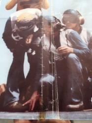 Beklenmeyen Baskın (The Final Countdown) 1980, İNGİLİZCE FİLM AFİŞİ / POSTERİ - BÜYÜK BOY - ORİJİNAL - 67 X 45 cm EBADINDA - Original Turkish Big Size Movie Poster - Don Taylor, Thomas Hunter, Peter Powell, David Ambrose, Kirk Douglas, Martin Sheen, Katharine Ross, James Farentino, Ron O'Neal, Charles Durning, Victor Mohica, James Coleman, Soon-Tek Oh, Joe Lowry, Alvin Ing, Mark Thomas, Harold Bergman, Dan Fitzgerald, Lloyd Kaufman, Peter Douglas, Ted Richert, George Warren, Gary Morgan, Phil Philbin, Robert Goodman, Richard Liberty, Neil Ronco, Bill Couch, Jack McDermott, Masayuki Yamazuki, George H. Strohsahl Jr., Ronald R. Stoops, Kenneth J. Jaskolski, Sergei M. Kowalchik, Jake Dennis, Jim Toone, 	Edward J. Deats, Robert L. Huffman, James R. Augustus, Sam P. Baldwin, Ronnie J. Ellis, Timothy W. Gersbacher, Wayne L. Flesher, William S. Frost, David H. Signor, Tommy Abel, Andrew Akerson, Edward Andrews, Nick L. Anelli, Frank R. Arko, Emory W. Brown, Michael K. Balint