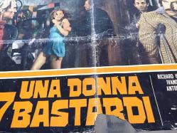 İtalyanca ORİJİNAL SİNEMA, Film AFİŞİ - Yedi Sapık Bir Fahişe, (Una donna per 7 bastardi) 1974, FİLM AFİŞİ / POSTERİ - BÜYÜK BOY - ORİJİNAL - 65 X 46 cm EBADINDA - Original Turkish Big Size Movie Poster - Roberto Bianchi Montero, Leila Buongiorno, Richard Harrison, Dagmar Lassander, Ivano Staccioli, Antonio Casale, Luciano Bartoli, Luciano Rossi, Alessandro Perrella, Gordon Mitchell, Andrea Checchi