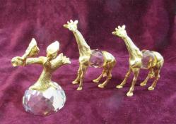 ViNTaGe DEKORATİF KrİstaL CamLı KÜÇÜK OBJELER.....3 Adet