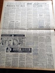 Halkçı Gazete - 16 Kasım 1954 - İsmet İnönü'nün Adnan Menderes'e Dersi - CHP Mebusu Sırrı Atalay'ı Demokrat Partililer Dövdü - Devlet Bakanı Mükerrem Sarol'a Dair Yeni Bir İddia - İngiltere'de Hidrojen Bombası - Milli Piyango Çekildi - Çetin Altan Köşe Yazısı - Güzel Regina Dedektif Cardoc'un Maceraları Yazan Georges Dejean Yazı Dizisi - Türkiye Eski Muharipler Birliği Kongresi - Hüseyin Cahit Yalçın'ın 50 Yıllık Siyasi Hatıraları Meşrutiyet Devri Ve Sonrası Yazı Dizisi - Ölü Kafası Pelerin Altında İşlenen Cinayet Yazan Ketlin Veyd Yazı Dizisi - Polis Hafiyesi Bil Morton Resimli Roman - Binbir Sırrı Olan Adam Eski Polis Müfettişi Thorp'un Hatıraları - Dost Mu Düşman Mı Yazan Oreste Pinto Yazı Dizisi - Ankara Kolejinin Atletleri Hazırlanıyor - İstanbul Greko Romen Takımı Seçildi - Dursun Ali Erbaş