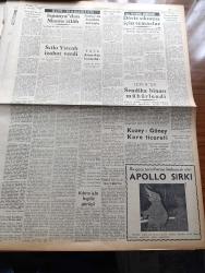 Halkçı Gazete - 21 Temmuz 1954 - Hindiçini Ateşkes Anlaşması - İstanbul Deniz Yollaması Davası - Dün Mevsimin En Sıcak Gününü Yaşadık - Atatürk Heykeline Beyanname - Başbakan Adnan Menderes İtalyan Elçisi Konte Luca Pietromarchi'yi Kabul Etmiştir - Ekonomi Ve Ticaret Bakanı Sıtkı Yırcalı İzahat Verdi - Mösyö Lökok Yazan Emile Gaborian Yazı Dizisi - Çetin Altan Köşe Yazısı - Fransa Bisiklet Turunda Durum - Halkçı'nın Resimli Romanı Aşk Yakutu - İspanya'dan Mısır'a Silah - Kuzey Güney Kore Ticareti - İzmir'de Deniz İşçilerinin Sendika Binası Mühürlendi - Hayatımın Hikayesi Marilyn Monroe Yazı Dizisi - Hüseyin Cahit Yalçın'ın 50 Yıllık Siyasi Hatıraları Meşrutiyet Devri Ve Sonrası Yazı Dizisi - Baykara'nın Serüvenleri Yıldızların Hücumu Yazı Dizisi - Brezilya'nın Bakir Ormanlarında Tigrero Yazı Dizisi - Derman Ağrı Kesici - Arı Unları - Bir Türk Masalı Eşkıyalar Arasında Yazan Rıfat Öztoprak - Çocuk Köşesi - Nasreddin Hoca - Siraküzalı Bilgin Arşimet