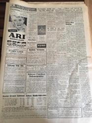 YENİ SABAH GAZETESİ 30 Temmuz 1960 YIL :23 SAYI :7680---Bir milleti  ,bir karış  toprak  için  mahvetmek  hakkımızdır  : Gürsel  Hatay 'a  uzanan  el kırılacak dedi --Cihat  iren  Tüccar  ve  Sanayici  ile Görüştü ----Refik Koraltan 'ın  evinde bulunan  tarihi  eşya  müzelere  iade edildi ---M.B Komitesi  sözcüsü  zirai   vergi  ihdas  edilecek dedi ---CMKP İlim  Heyeti  Kurdu --Vilayete ağır işlerle  ilgili  izahat  verildi --Dil inkılabından  28 yıl sonra :Atatürk  'ün 1934 ve  1937 tarihli  iki mektubu  arasındaki  manidar  fark --Kızılay  Meydanın  adı  Hürriyet Meydanı Oldu --Adalet Bakanlığında Yeni Nakil  ve Tayinler --Amerikalıların  bikinisi Fransızları  bile şaşırttı --Recep Galatasaraylı Saim  de Beykozlu  Oldu --Mart 1961 de İngiltere  ile  İstanbul da  oynuyoruz --Beynelmilel  Hakem Kursu  Dün Açıldı --Kemal Özçelik  niçin Amerika 'ya gönderilemedi --1948 Londra Türkiye için  Mühim Hadise Oldu ---