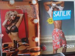 Boxer Magazin Dergisi - Temmuz 2006 - Jon Stewart - Kanat Atkaya - Nicole Richie - Dünyaya Bakış - Kötü Kedi Şerafettin - Faye Dunaway - Jennifer Ellison - Altın Kural: Saat Kaç? - Boxer Halkı Sandık Başına! - Bilimsel Metotla Tavla - Dilek Plajda - Abdülkerim Durmaz - İki Litrelik Koladan Nasıl Fiskiye Yapılır? - Yurt Dışında İş Kurma Rehberi - Jean PAul - Jimena Tonienti - Özgürcan Özcan fotoğraf ve haberi - Tam Takım Dergi