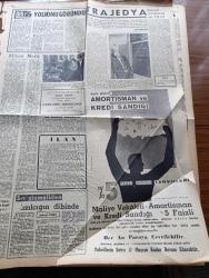 Zafer Gazetesi - 30 Nisan 1958 - Reisicumhurumuz Celal Bayar'ın Yapacağı Ziyaret Dolayısıyla Alman Matbuatında Hararetli Neşriyat - Çin Meclisinde İlk Defa  Yabancı Hükümet Reisi Olarak Adnan Menderes Konuştu - Hariciye Vekilimiz Fatin Rüştü Zorlu'nun Çok Mühim Beyanatı - Nafia Vekili Tevfik İleri Türk Milleti Her An Refah Ve Saadete Yaklaşıyor - Kıbrıs'ta Tedhiş Ve Sabotaj Genişliyor - Saidi Nursi Hakkında Beyanname Dağıtan 7 Kişi Mahkemeye Verildi - Dumlupınar Denizaltısı Çıkarılıyor - Türk Amerikan Derneğinde İslamiyet Mevzuunda Konferans Verilecek - Raybank - Ankara İlkbahar At Yarışları - Trajedya - Suudi Arabistan ve Petrol - Macarlar İle Grekoromen Karşılaşmaları Bu Akşam - Milli Futbol Takımı Elemanları Beşiktaş'ın Karşısında Muvaffak Olamadılar- Safa Yalçuk Spor Aleminin Sevgilisi - Demirspor Kongresi - Narbag Ve Misbag Şarapları