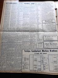 Zafer Gazetesi - 29 Kasım 1957 - Bütün Malların Alım Ve Satımı Haddine Tabi - Pamuk Fiyatları İlan Edildi - İstanbul Emniyet Müdürü Hayrettin Nakiboğlu Şemsettin Günaltay'ın İddialarını Cevaplandırdı - Bilecik'te Seçim Yenilenmiyor - Dün Bir Amerikan Dev Nakliye Uçağı Düştü - Meşhur Atom Alimi Franz Little Kadın Oluyor - Dahiliye Vekili Namık Gedik - Demokrat Parti - Bir Avrupalının Hatıraları Yazan Stefan Zweig Yazı Dizisi - Radyo Ve Haberler - Hikmet Münir Ebcioğlu - Ankara Civarında Petrol Aranacak - Hastanelerde Konserler Verilecek - Akbank - Dün Yapılan At Yarışları Neticesi -  Britannica Ansiklopedi - Sputnik 3. Sükutu -  Metin Oktay Naci Erdem Ve Basri Dirimlili Milli Takıma Gelemiyor - Gençlerbirliğinden Ali Pulat Hadi'ye Cevap Veriyor - Fenerbahçe Kürekçileri Klüpten Ayrılıyor