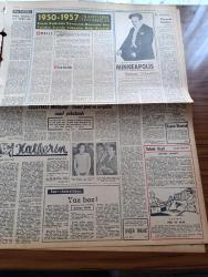 Zafer Gazetesi - 11 Ekim 1957 - Yeni Çimento Fabrikasının Açılış Töreninde Bulunmak Üzere Celal Bayar Ve Adnan Menderes Bugün Afyon'a Hareket Ediyor - Apa Barajının İlahesi Yapıldı - Menemen'de Demokrat Parti Mitingi - Maarif Vekili Tevfik İleri - Motorlu Taşıt İşçileri Birer Ev Sahibi Olacak - Ay Hakkında Münakaşa Başladı - İzmir'de 134 Köy Temiz İçme Suyu Tesisine Kavuştu - Vali Kemal Aygün - Ankara'da Demokrat Parti Seçim Faaliyeti - Dirilen Sevgili Yazan Muazzez Aruoba Yazı Dizisi - Riyaseticumhur Senfoni Orkestrasının Konserleri - Amerikan Başkanı Eisenhower - Minneapolis Senfoni Orkestrası Şefi Antal Doran - Cezayirli Milliyetçi Yusuf Şadi Ve Sevgilisi Nasıl Yakalandı - 1950 1957 Vilayetlerde Yeni Eserler - Şahane Düğünler Senesi 1958 - Erkek Olan Kadın Atlet Diskalifiye Edildi - Muhafızgücü Hentbol Şampiyonu Oldu - İstanbul Ankara Şampiyonları Fenerbahçe Ve Ankaragücü 19 Mayıs Stadının Açılışını Yapacaklar - Dünya Ağır Siklet Eski Boks Şampiyonu Rocky Marciano