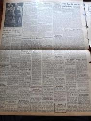 Zafer Gazetesi - 11 Ekim 1957 - Yeni Çimento Fabrikasının Açılış Töreninde Bulunmak Üzere Celal Bayar Ve Adnan Menderes Bugün Afyon'a Hareket Ediyor - Apa Barajının İlahesi Yapıldı - Menemen'de Demokrat Parti Mitingi - Maarif Vekili Tevfik İleri - Motorlu Taşıt İşçileri Birer Ev Sahibi Olacak - Ay Hakkında Münakaşa Başladı - İzmir'de 134 Köy Temiz İçme Suyu Tesisine Kavuştu - Vali Kemal Aygün - Ankara'da Demokrat Parti Seçim Faaliyeti - Dirilen Sevgili Yazan Muazzez Aruoba Yazı Dizisi - Riyaseticumhur Senfoni Orkestrasının Konserleri - Amerikan Başkanı Eisenhower - Minneapolis Senfoni Orkestrası Şefi Antal Doran - Cezayirli Milliyetçi Yusuf Şadi Ve Sevgilisi Nasıl Yakalandı - 1950 1957 Vilayetlerde Yeni Eserler - Şahane Düğünler Senesi 1958 - Erkek Olan Kadın Atlet Diskalifiye Edildi - Muhafızgücü Hentbol Şampiyonu Oldu - İstanbul Ankara Şampiyonları Fenerbahçe Ve Ankaragücü 19 Mayıs Stadının Açılışını Yapacaklar - Dünya Ağır Siklet Eski Boks Şampiyonu Rocky Marciano