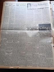 Zafer Gazetesi - 30 Mart 1958 - Başvekalete Bağlı Olarak Bir Tahsis Ve Tevzi Teşkilatı Kuruluyor - Hollanda Prensi Bernhard'ın Dünkü Ziyaret Ve Temasları - Reisicumhur Celal Bayar - Başvekil Adnan Menderes - Hariciye Vekili Fatin Rüştü Zorlu - Basın Yayın Ve Turizm Vekaleti Film Gösterisi Çok Büyük Alaka Topladı - Vali Ve Belediye Reisi Kemal Aygün'ün Radyo Konuşması - Doktor Lütfü Kırdar'ın Tetkik Seyahati - Türkiye'nin Orta Doğu Müdafaasındaki Önemi - Ramazan Musahabeleri - Radyo Ve Haberler - Münir Müeyyet Bekman - Pe Re Ja Limon Çiçeği Kolonyası - Anadolu Kaleleri Bitlis Kalesi - İzmir'de Bugünkü Koşular - Feza Yolcuları Yazan Tevfik Sungur Yazı Dizisi -  Sezener Orkestrası - Ankara'da Kurulacak Şeker Fabrikasının Temeli Yakında Atılıyor - Raybank - Vakıflar Bankası - Basketbolda Fenerbahçe Modaspor'u Basketbolda Yendi - Fenerbahçe Ve Galatasaray Takımları Bugün Saat 15 de Karşılaşıyor - Lefter Küçükandonyadis Taraftarın Omuzlarında - Beşiktaş Altay'ı Yendi