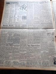 Zafer Gazetesi - 10 Nisan 1958 - Adnan Menderes 25 Nisan'da Kore Başşehri Seul'de Olacak -  Dahiliye Vekili Doktor Namık Gedik Dün Denizli'den Burdur'a Gitti - İstanbul'da İmar Faaliyeti Hızlandı - Japon Gazetecileri Sıtkı Yırcalı İle - Mimar Sinan Anıldı - Münir Müeyyet Bekman - Şeker Bayramı Hazırlıkları Başladı - Kan Merkezinin 1. Yıldönümü - Denizaltı Gemisi - İnci Sineması - Ventura'da Bir Türk Ailesi Akarun Çifti - Sovyet Alman Anlaşması - Öğretmenler Bankası - Sadri Usoğlu Galatasaray Menajeri Mi Oluyor - Dinar'da 159 Vatandaş Demokrat Parti'ye Geçti - Küçük İlanlar - Fenerbahçe Lisanssız Oynamış Değil - Genç Milli Takımımız Romanya İle Berabere Kaldı - Güreşçi Mehmet Yüce Ceza Heyetine Verildi - Princesse El Losyonu