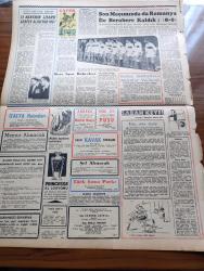 Zafer Gazetesi - 10 Nisan 1958 - Adnan Menderes 25 Nisan'da Kore Başşehri Seul'de Olacak -  Dahiliye Vekili Doktor Namık Gedik Dün Denizli'den Burdur'a Gitti - İstanbul'da İmar Faaliyeti Hızlandı - Japon Gazetecileri Sıtkı Yırcalı İle - Mimar Sinan Anıldı - Münir Müeyyet Bekman - Şeker Bayramı Hazırlıkları Başladı - Kan Merkezinin 1. Yıldönümü - Denizaltı Gemisi - İnci Sineması - Ventura'da Bir Türk Ailesi Akarun Çifti - Sovyet Alman Anlaşması - Öğretmenler Bankası - Sadri Usoğlu Galatasaray Menajeri Mi Oluyor - Dinar'da 159 Vatandaş Demokrat Parti'ye Geçti - Küçük İlanlar - Fenerbahçe Lisanssız Oynamış Değil - Genç Milli Takımımız Romanya İle Berabere Kaldı - Güreşçi Mehmet Yüce Ceza Heyetine Verildi - Princesse El Losyonu