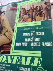 Zafer marşı, İtalyanca ORİJİNAL SİNEMA, Film AFİŞİ, (MARCIA TRIONFALE) 1976, FİLM AFİŞİ / POSTERİ - BÜYÜK BOY - ORİJİNAL - 66 X 47 cm EBADINDA - Original Turkish Big Size Movie Poster - Marco Bellocchio,  Marco Bellocchio, Sergio Bazzini, Franco Nero, Miou-Miou, Michele Placido, Ekkehardt Belle, Nino Bignamini, Patrick Dewaere, Flavio Andreini, Peter Berling, Gian Paolo Bocelli, Piero Caldarone, Dario Cantarelli, Vito Cardascia, Marino Cenna, Fabrizio Cimicchi, Luciano Crovato, Vittorio De Bisogno, Francesco De Rosa, Nicola Di Pinto, Vittorio Fanfoni, TECHNICOLOR, CINERIZ