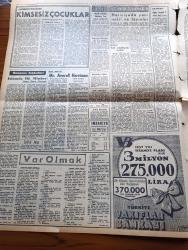 Zafer Gazetesi - 23 Nisan 1957 - 23 Nisan Bayramı Kutlu Olsun - Milli Hakimiyet Ve Çocuk Bayramı Töreninin Programı - Makarios'u Davet Ettiğinden Dolayı New York Valisi Harriman'a Gönderilen Telgraflar - Afganistan Başvekili Ve Hariciye Vekili Şerefine Dün İstanbul'da Büyük Bir Askeribl Tatbikat Yapıldı - Ürdün Liberal Bir Arap Politikası Takip Edecek - Piyasaya Çıkarılacak Olan Yeni 1 Liralıklar - Aydın Efeler Balosu Bu Gece Verilecek - Ramazan Sohbetleri Yazan Ragıp Akyavaş - Perihan Parla - Var Olmak Yazan İlhan Tarus - Cezayirde Vuku Bulan Kanlı Çarpışmalar - Saatte 386 Km Süratle Hareket Edecek Otomobil - Arend Roland Kuyruklu Yıldızı Fransa'da Göründü - Washington'da 23 Nisan Bayramı - Atatürk Kız Enstitüsündeki Defileden Notlar - Garanti Bankası - Emlak Kredi Bankası - Sümerbank - Ankara Filarmoni Derneğinin Olağanüstü Konseri Solisti Leyla Gencer - Pe Re Ja Limon Kolonyası - Komili Sabun - Genç Milli Takım Antrenörü Cihat Arman - İran'ı Basketbolda Yendik