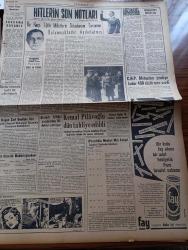 Yeni İstanbul Gazetesi - 19 Aralık 1958 -  Bütçe Komisyonunda Maliye Vekili Hasan Polatkan Suallere Cevap Verdi - Fatin Rüştü Zorlu Dün Averof İle Görüştü - Memurlar İçin Seyyal Bir İkramiye Sistemi - Dünyanın En Meşhur Sopranosu Maria Callas - Tophane Karaköy Arasındaki Yeni Caddede Hula Hoop - Kemal Özçoban Demokrat Parti'den İhraç Edilmiyor - Hitler'in Son Notları Yazı Dizisi - Dört Duvar Yazan Mehmet Davaz - Fikret Adil - François Ponget'in Yorumu Hitler ve Franco - Ticani Şeyhi Kemal Pilavoğlu Tahliye Edildi - Bir Haftalık İhracatın Büyük Kısmı Tütün - Bilmediğimiz Anadolu Yazı Ali Karakurt Resim Ara Güler - Letaif Cüzdanı Kumpanya - Sürgün Yazan Halikarnas Balıkçısı Yazı Dizisi - Bugünkü Falınız - Polis Romanı Madam Pansiyonu Yazan İsmet Yenisey - Milli Takım Çekoslovakya'yı Yendi - Can Bartu - Metin Oktay - Kadri Aytaç - Misbah Ongan