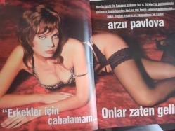 Şamdan Haftalık Aktüalite Sinema Tiyatro Müzik ve Magazin Dergisi - 13 Eylül 2003 - Arzu Pavlova - Cansu Dere - Okan Bayülgen - Gülbin Beşer - Ali Uğur - Yeliz Yeşilmen - Tarkan - Burak Altay - Hande Yener - Moris Kohen - Tuğçe Kazaz - Kenan Doğulu - Ebru Şallı - Harun Tan - Özlem Yıldız - Yıldıray Gürgen - Mahsun Kırmızıgül - Asuman Krause - Dinçer Azaphan - Deniz Seki  Sinan Özedincik - Emre Altuğ - Göksel -  Ayfer Toprak - Siren Ertan - Gökhan Çarmıklı - Yasemin Kozanoğlu - Burcu Esmersoy - Nurgül Yeşilçay - Güzide Duran - Deniz Akkaya - Hande Yener - Zeynep Mansur - Özcan Deniz - Ebru Destan fotoğraf ve haberi - Tam Takım Dergi
